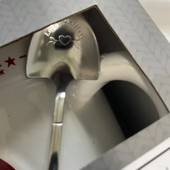 NIB sip or sow garden mug and flower pot for teachers 20oz. - Picture 3 of 5